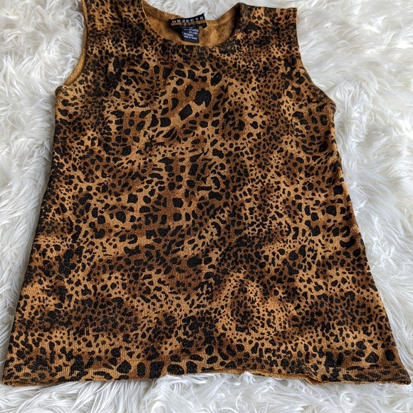 Objects Gold Tank Top Acrylic material Size M. Bt - Picture 8 of 8